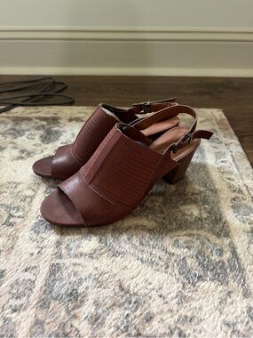 Women’s Lucky Brand Brown Slingback Chunky Heel Sandals